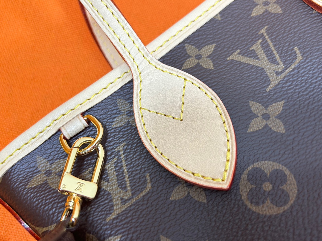 LV M46701 neverfull bb 9.4 x 5.5 x 3.5 inches