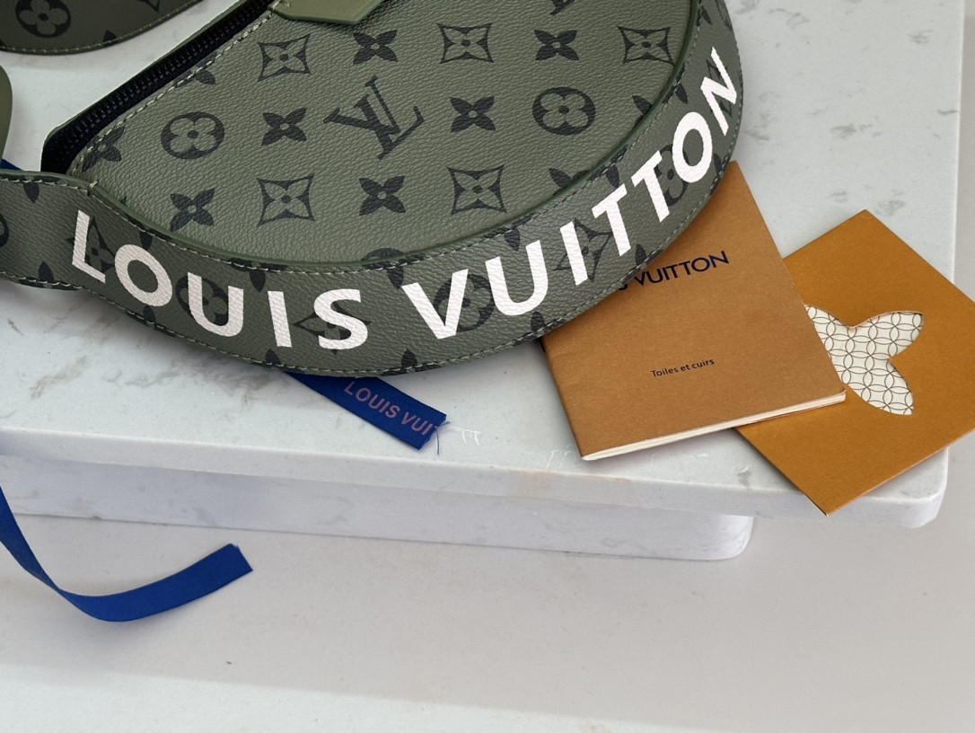 LV M23838 Moon Crossbody 9.6 x 6.3 x 1.8 inches