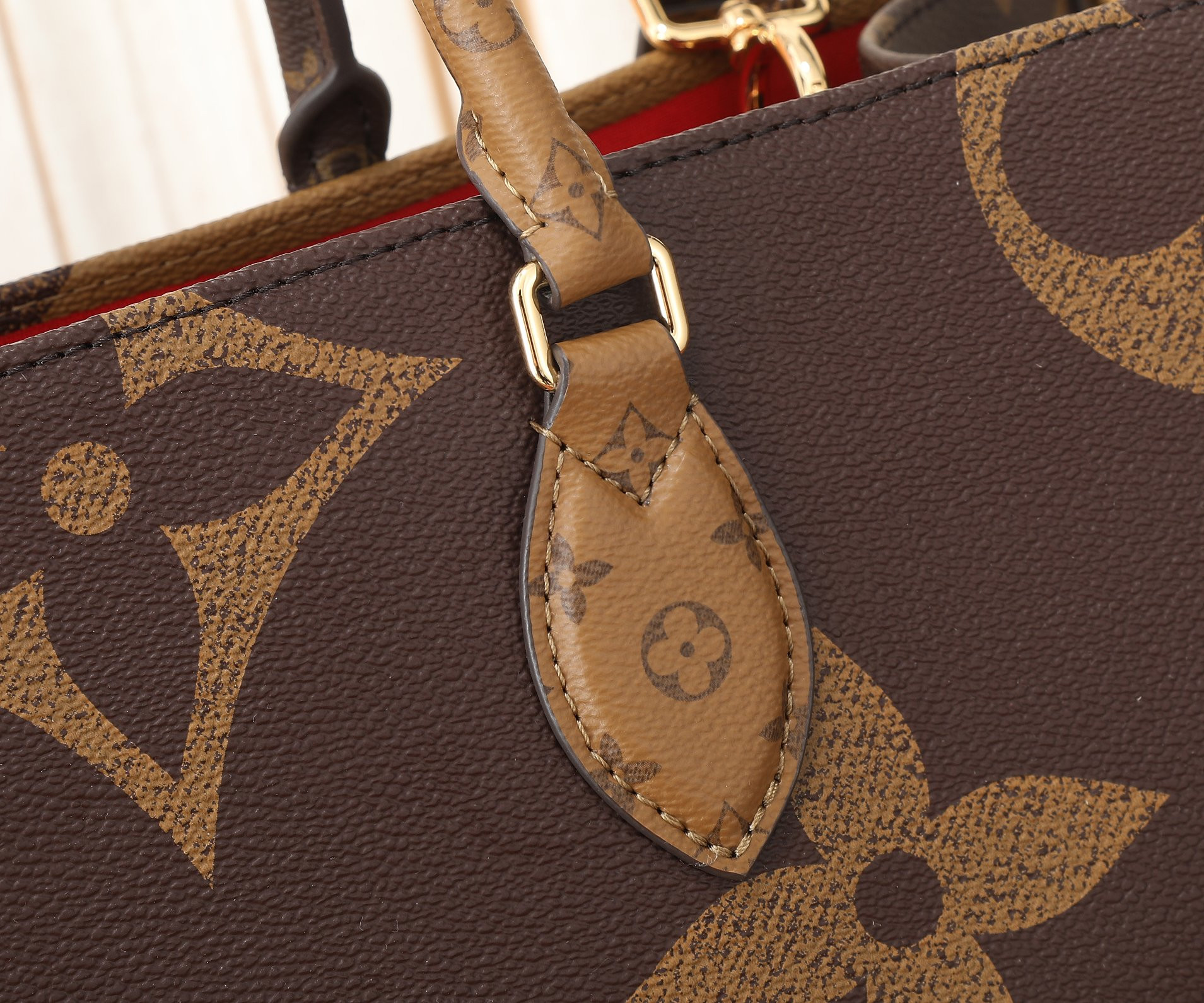 LV OnTheGo Voyage M46823 16.9 x 13 x 7.3 inches