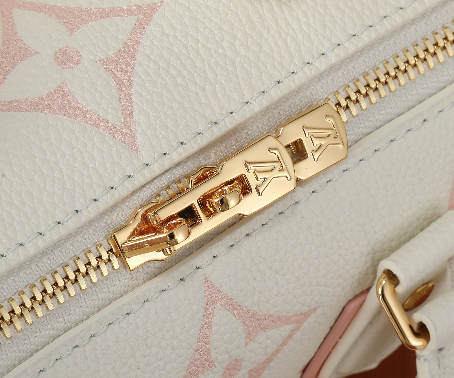 LV Speedy Bandoulière 20 M46875 8.1 x 5.3 x 4.7 inches