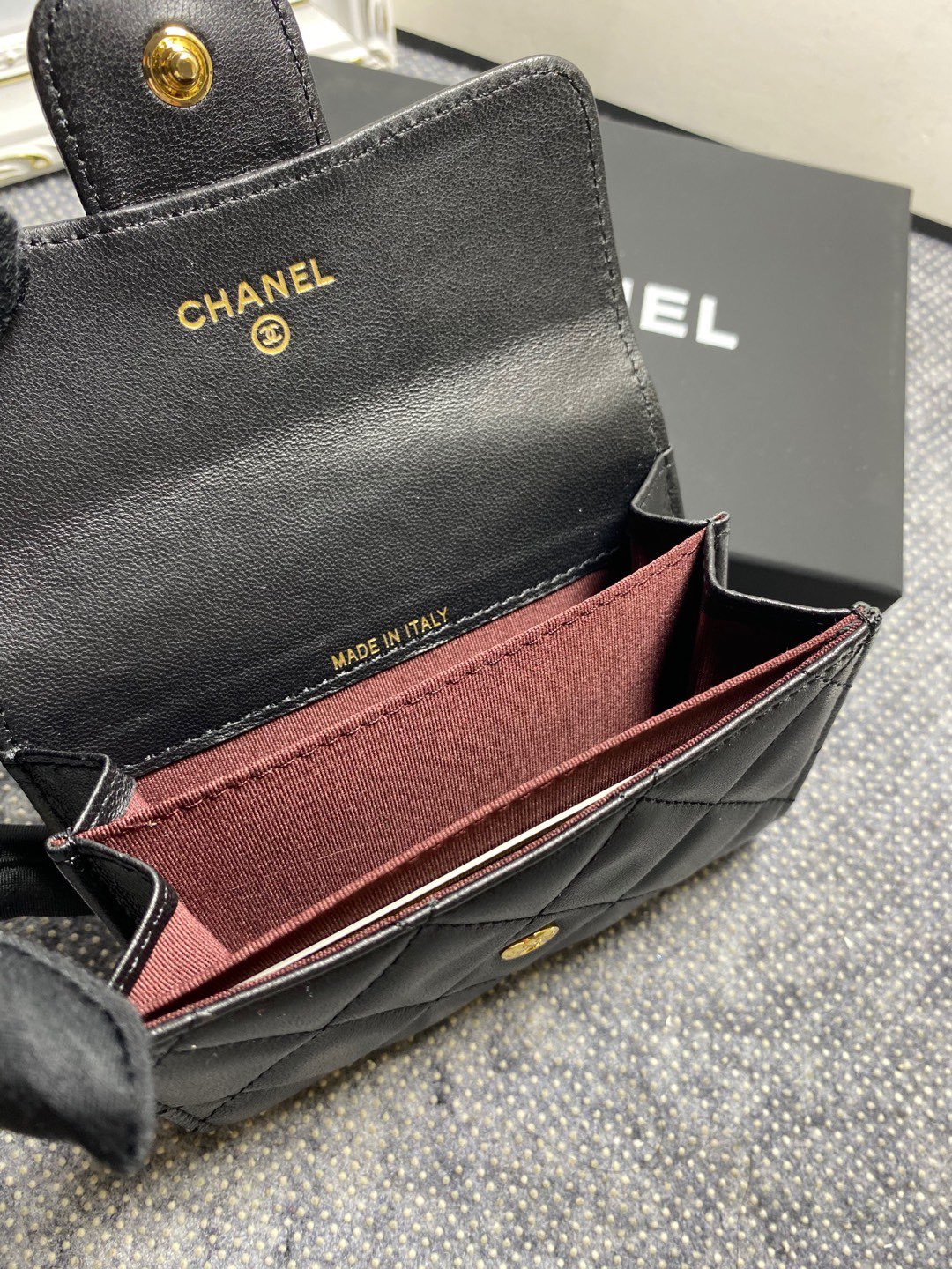 Ch*el flap wallet 12 x 8.5cm