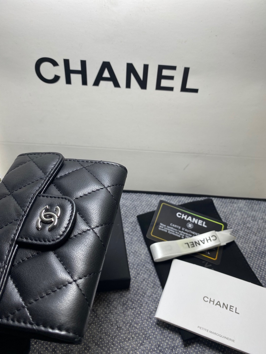 Ch*el flap wallet 12 x 8.5cm