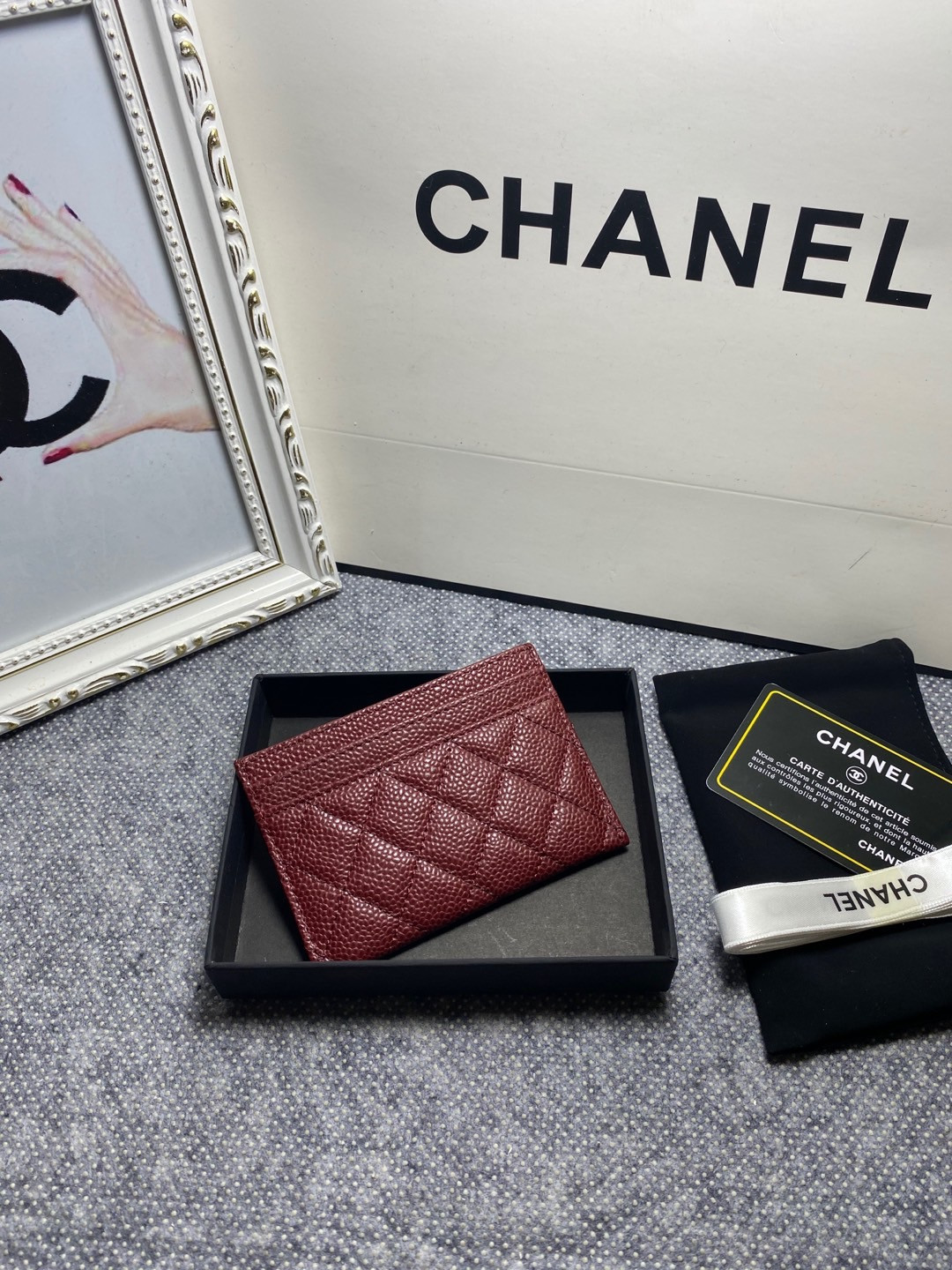 Ch*el card holder 10cm