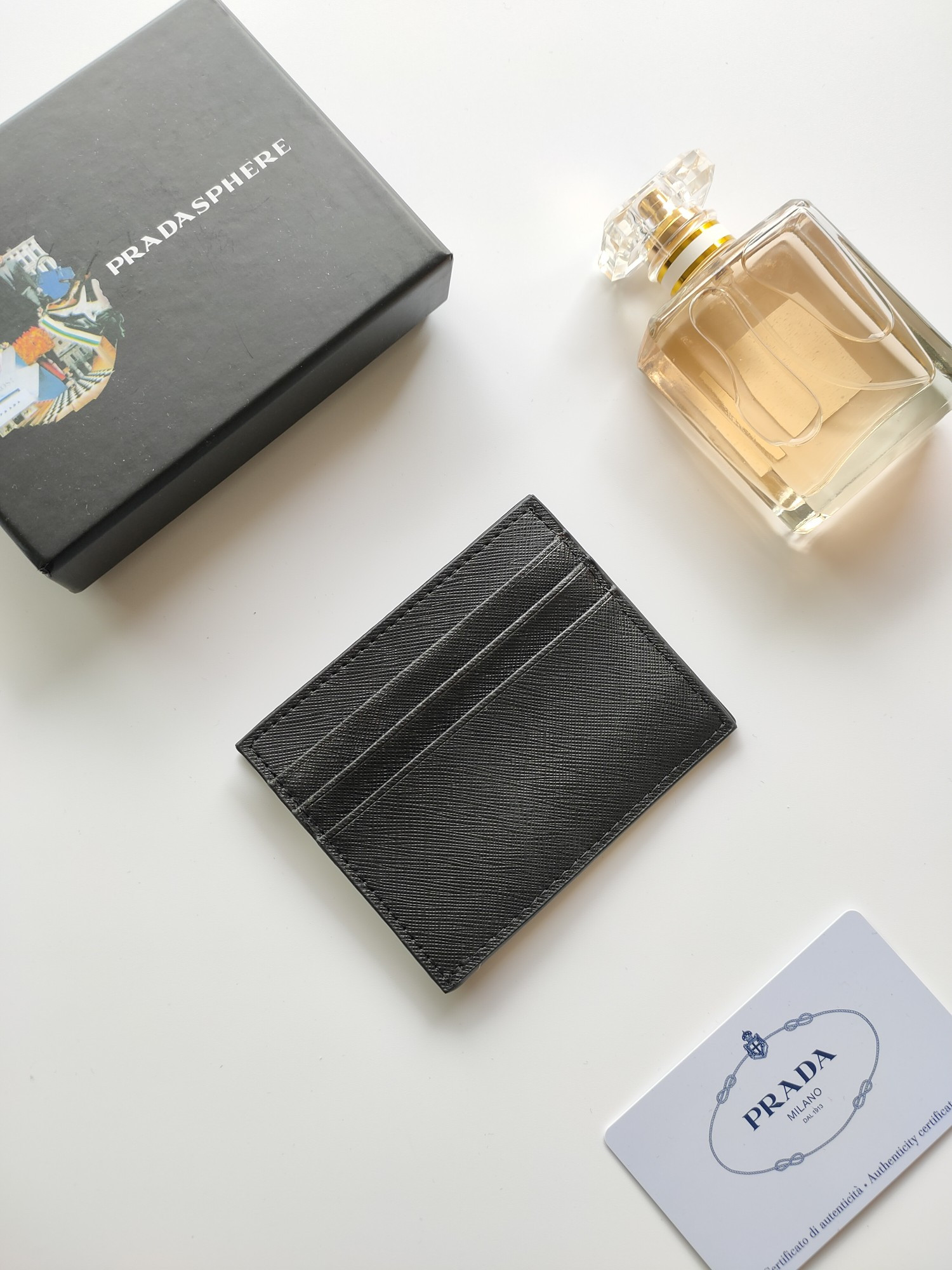Pra*a card holder 8-10cm