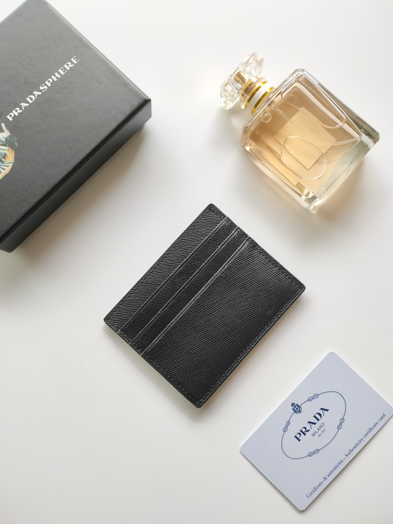 Pra*a card holder 8-10cm