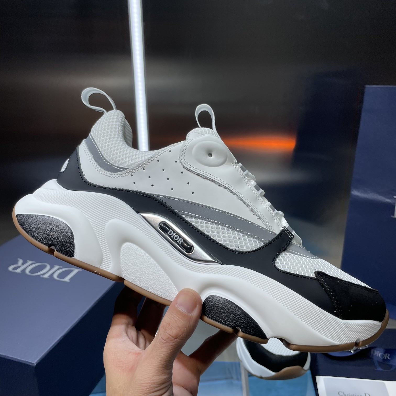 ua D*or b22 white sneaker