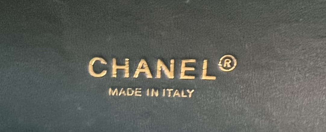 Ch*el classic 11.12 handbag tweed & gold-tone metal   6 × 9.9 × 2.5 in