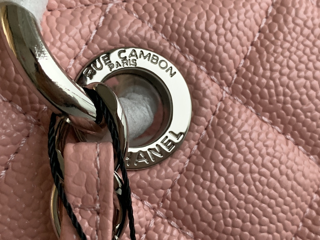 Ch*el gst caviar leather hardware 24x33x13cm