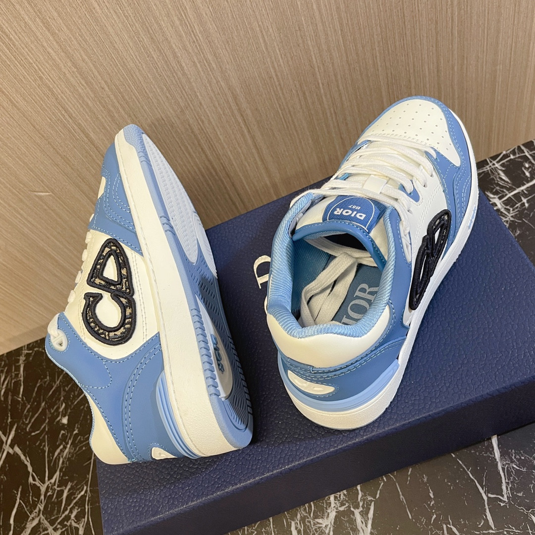 ua D*or b57 low-top sneaker light blue and white