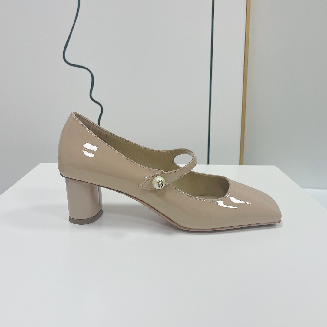 ua jolie D*or pump