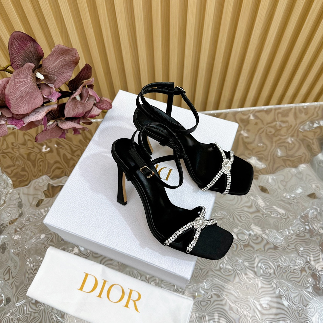 ua D*or slingback pump