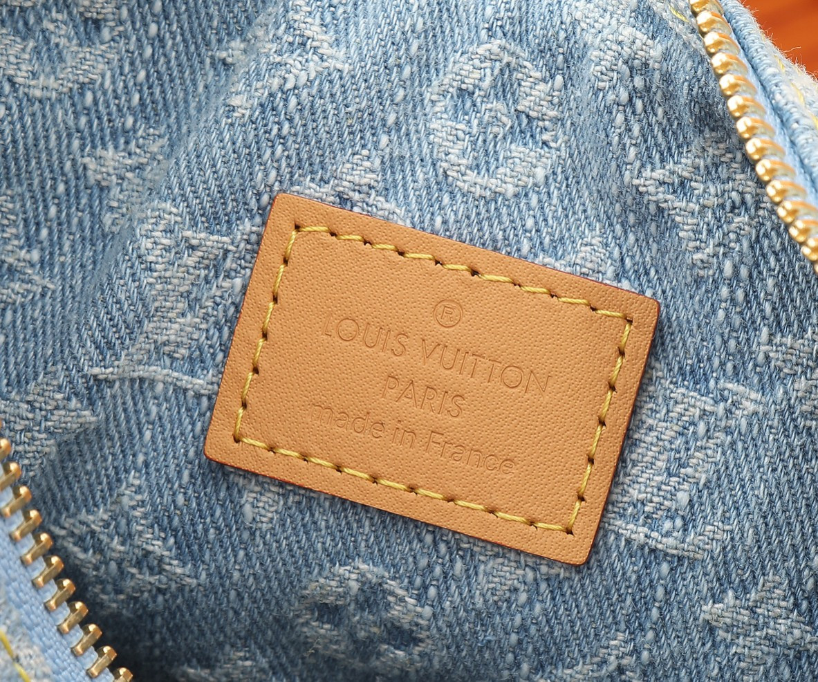 LV Loop M24846 9.1 x 5.1 x 2.4 inches