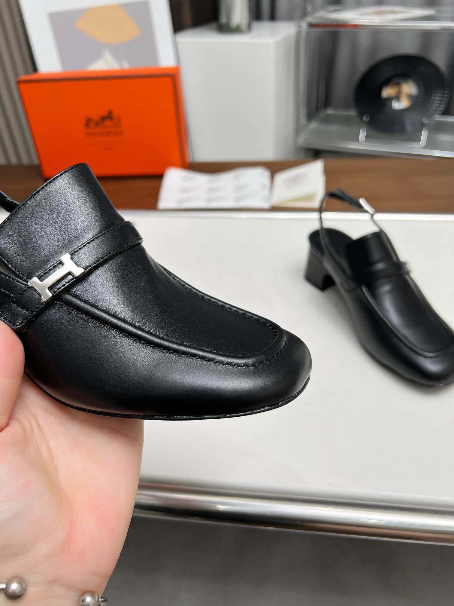 ua H**mes infinie 50 pump