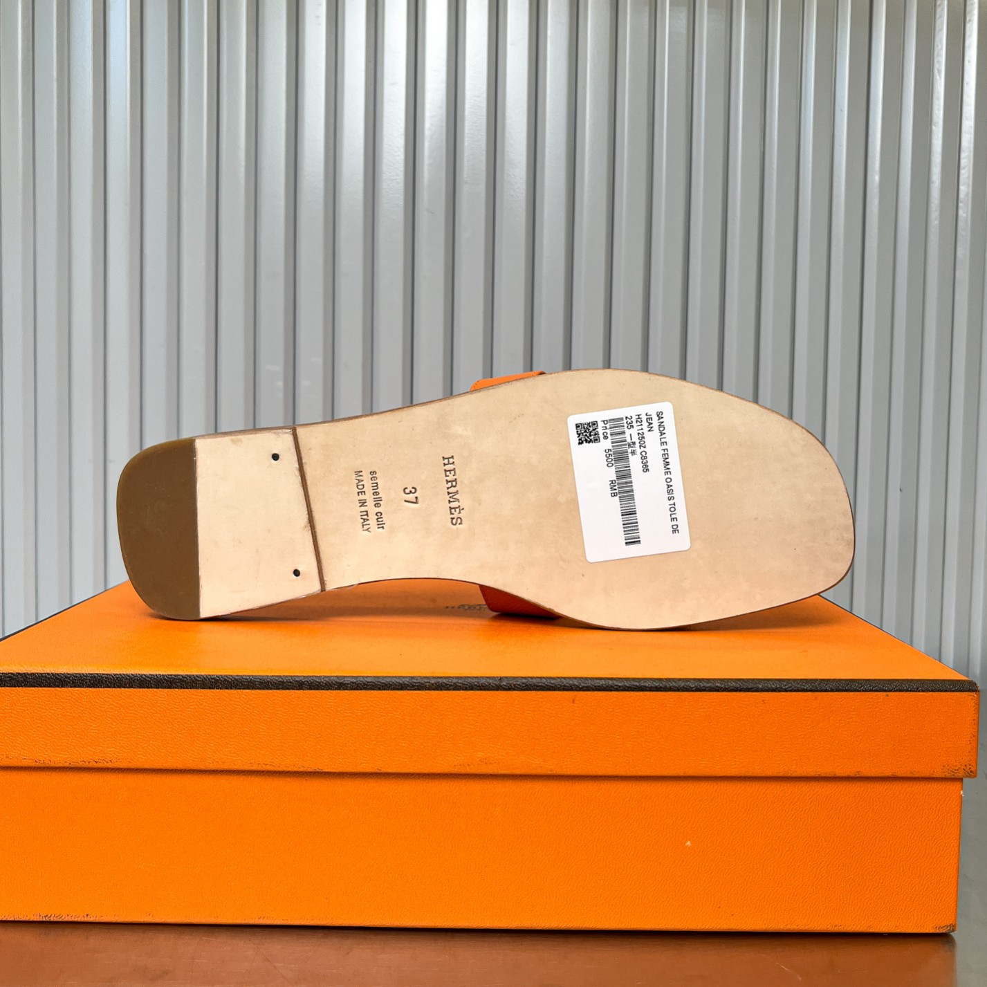ua H**mes oran sandal