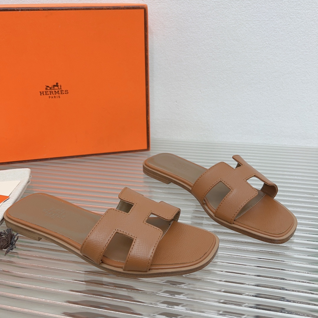 ua H**mes oran sandal