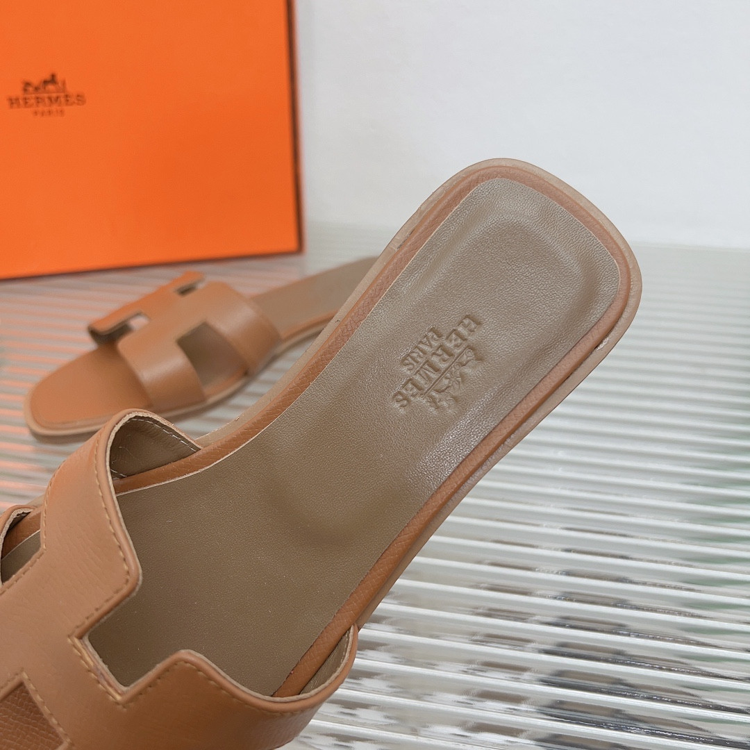ua H**mes oran sandal