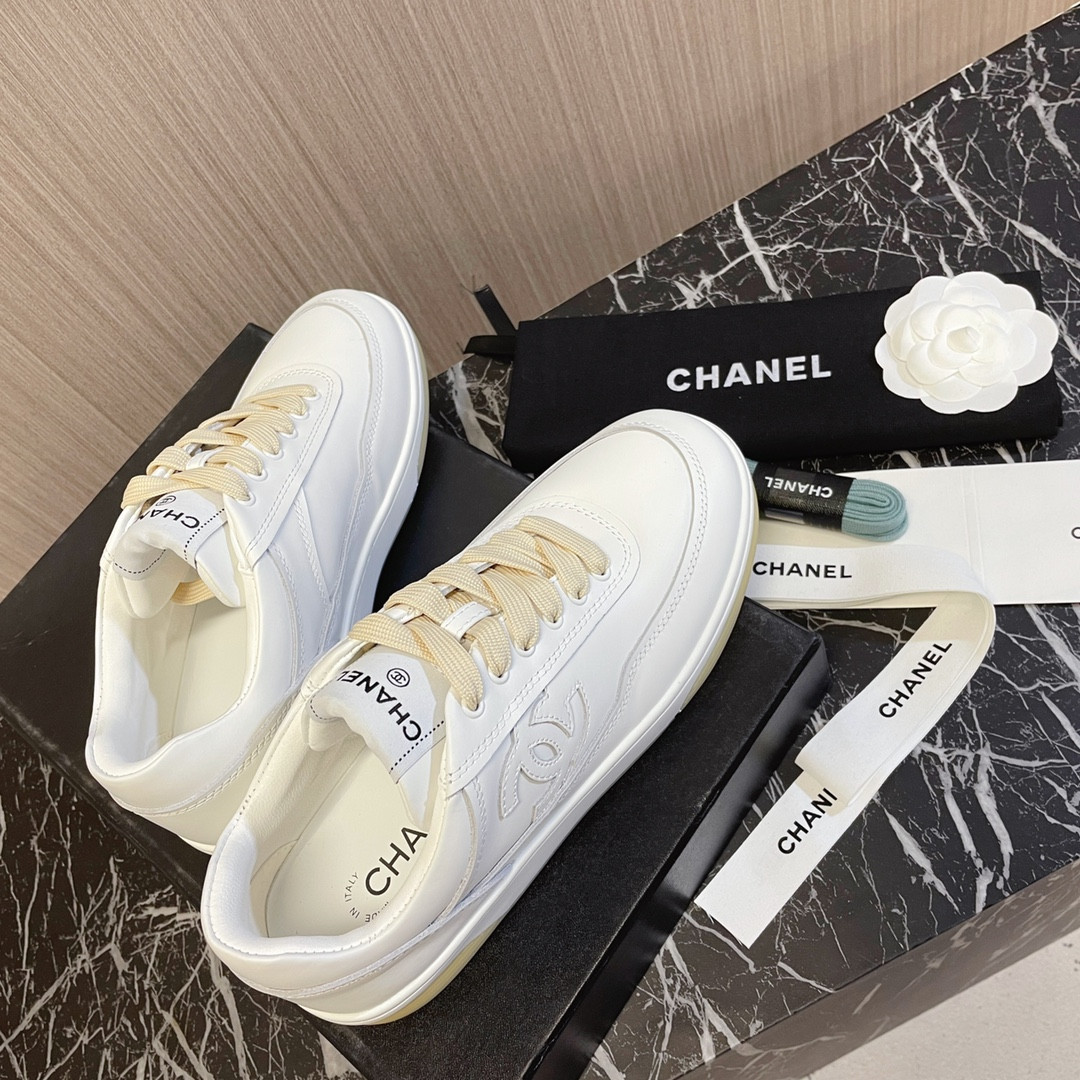 ua Ch*el sneakers calfskin