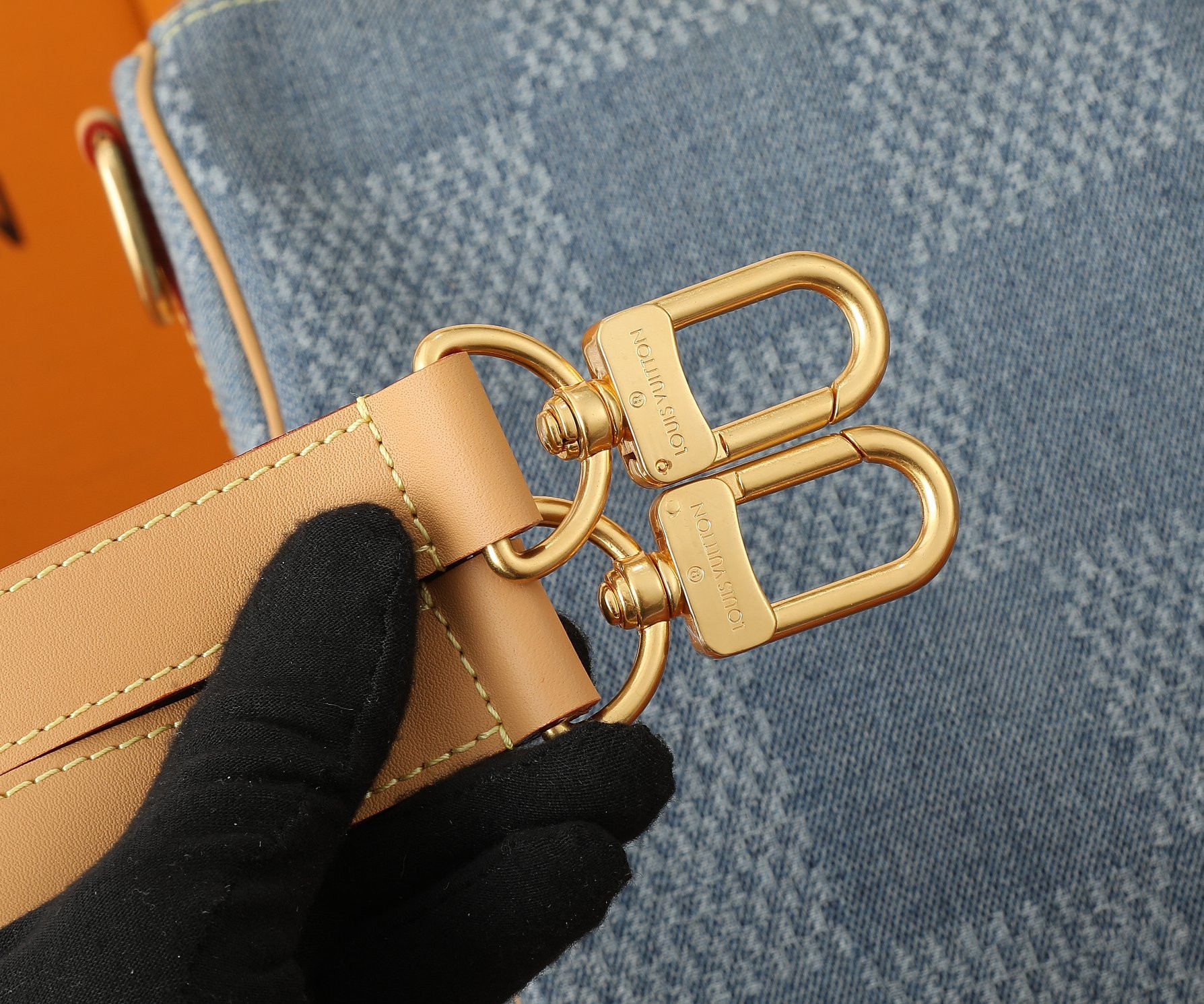 LV Keepall Bandoulière 50 N40739 19.7 x 11.4 x 9.1 inches