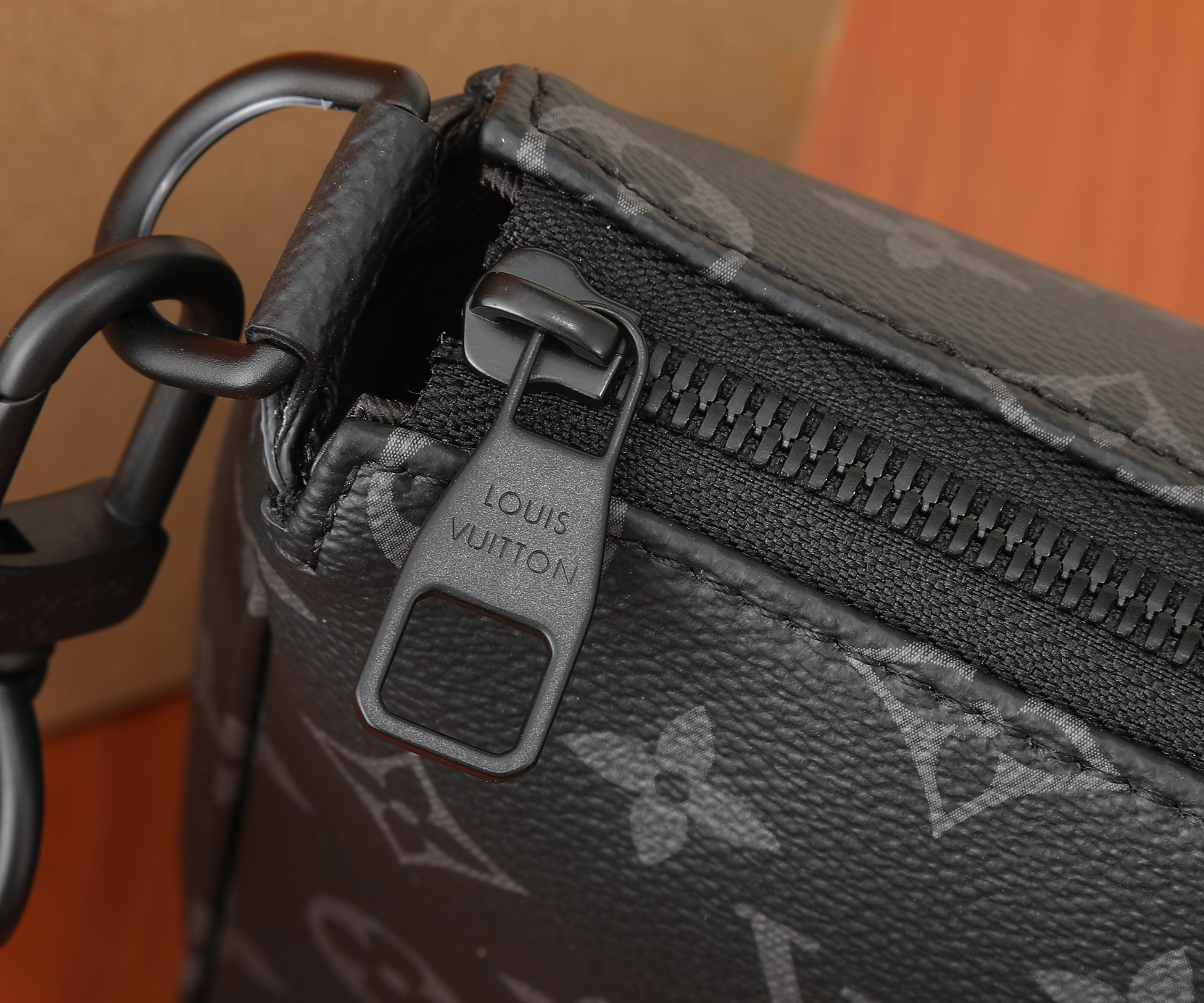 LV Pochette Accessoire XL M11741 11 x 6.5 x 3.5 inches