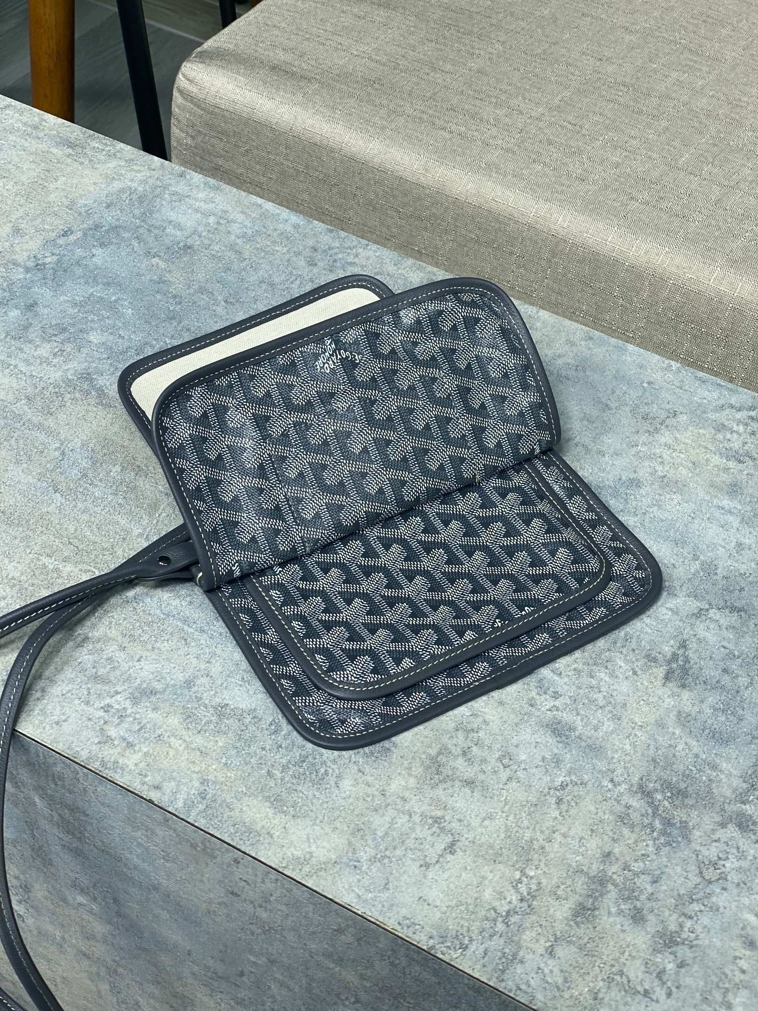 Go*ard plumet pocket wallet 21x14x2.5cm