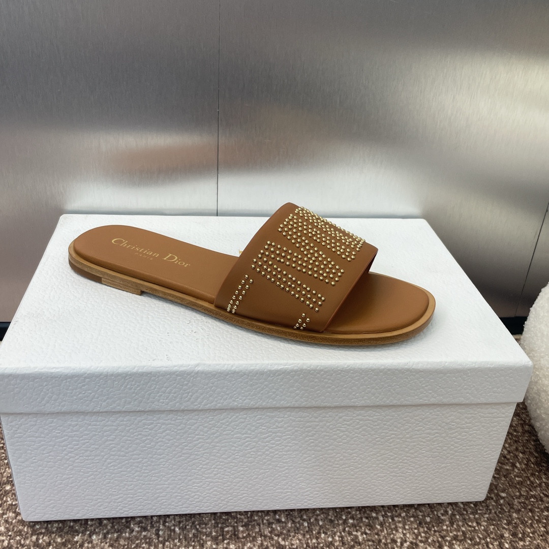 ua D*or dway slide