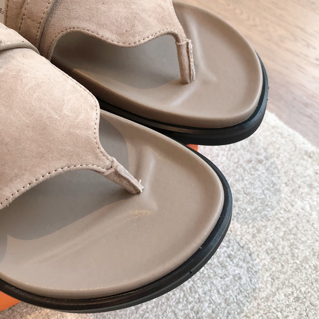 ua H**mes empire sandal