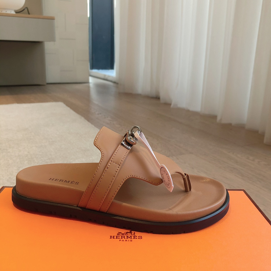 ua H**mes empire sandal