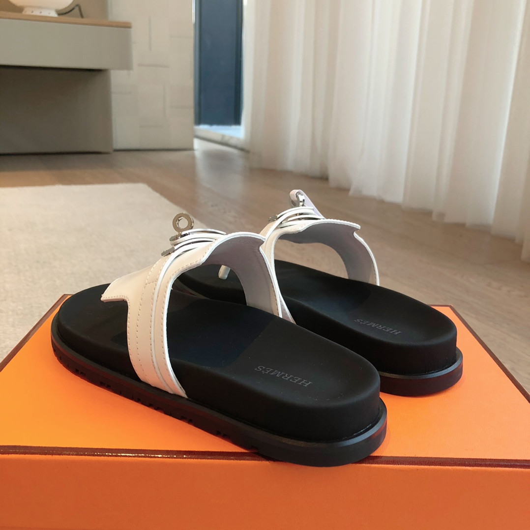 ua H**mes empire sandal