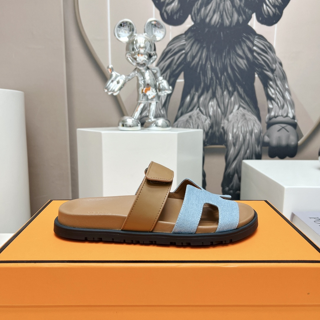 ua H**mes chypre sandal