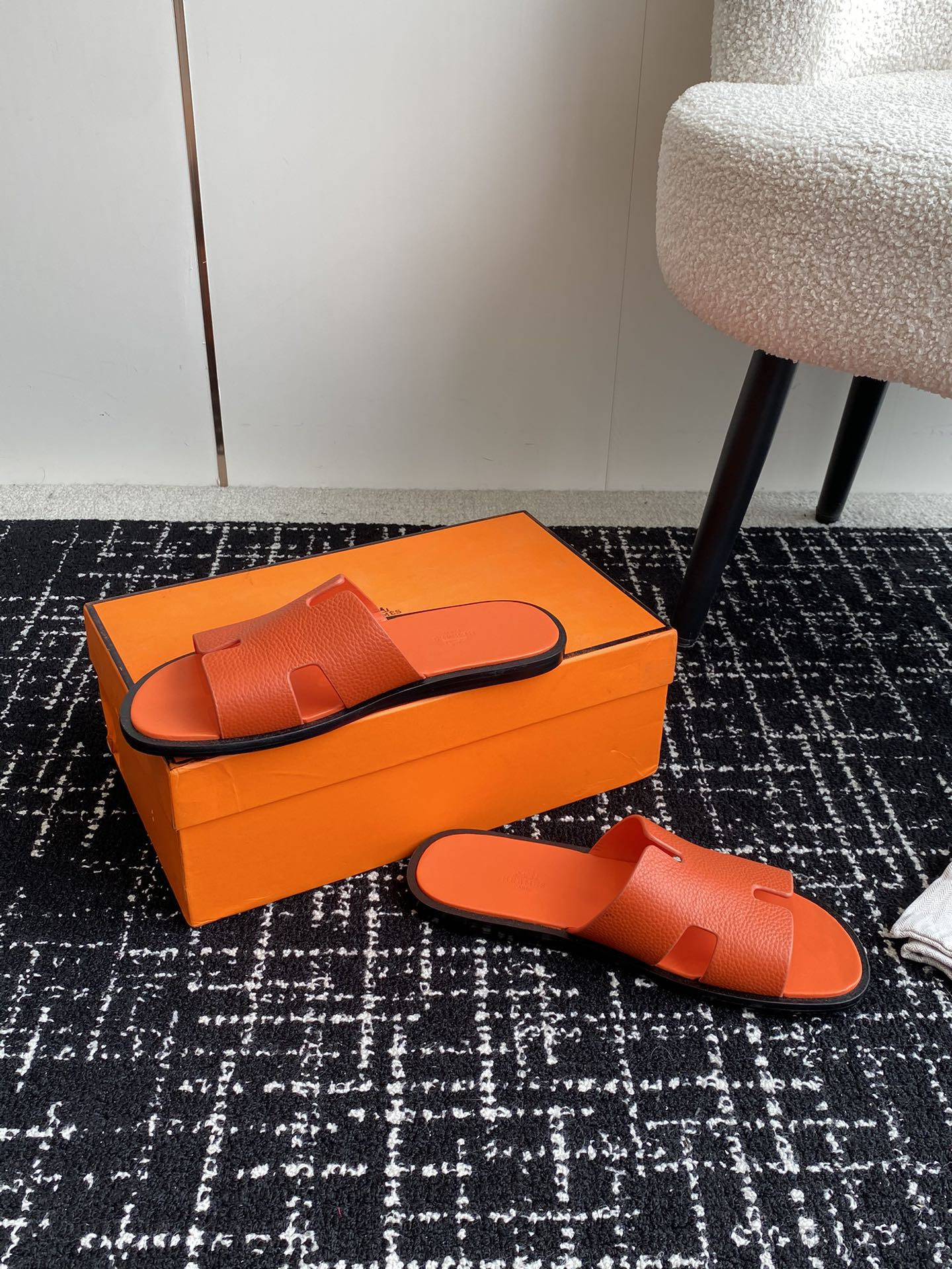 ua H**mes izmir sandal