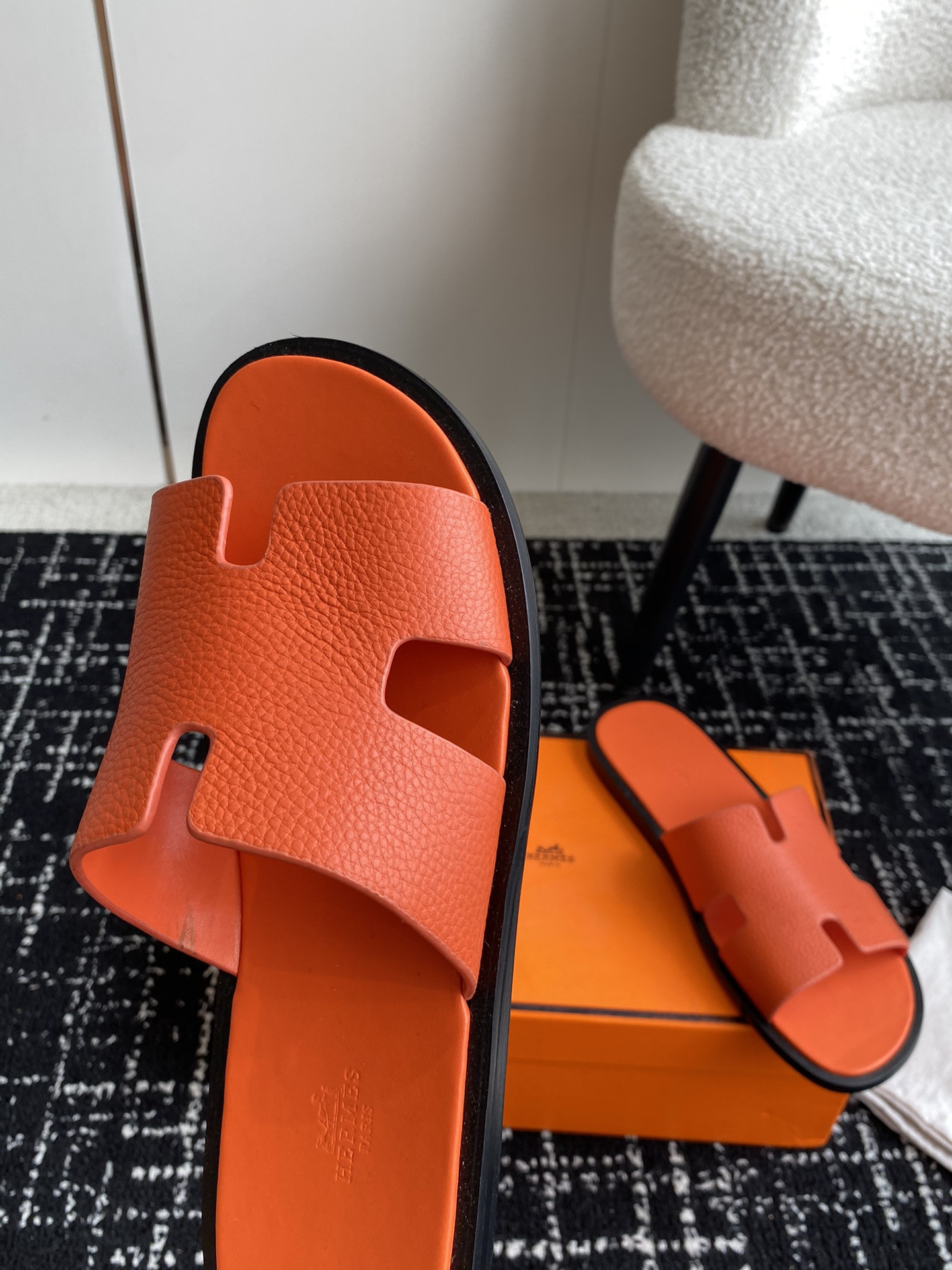 ua H**mes izmir sandal