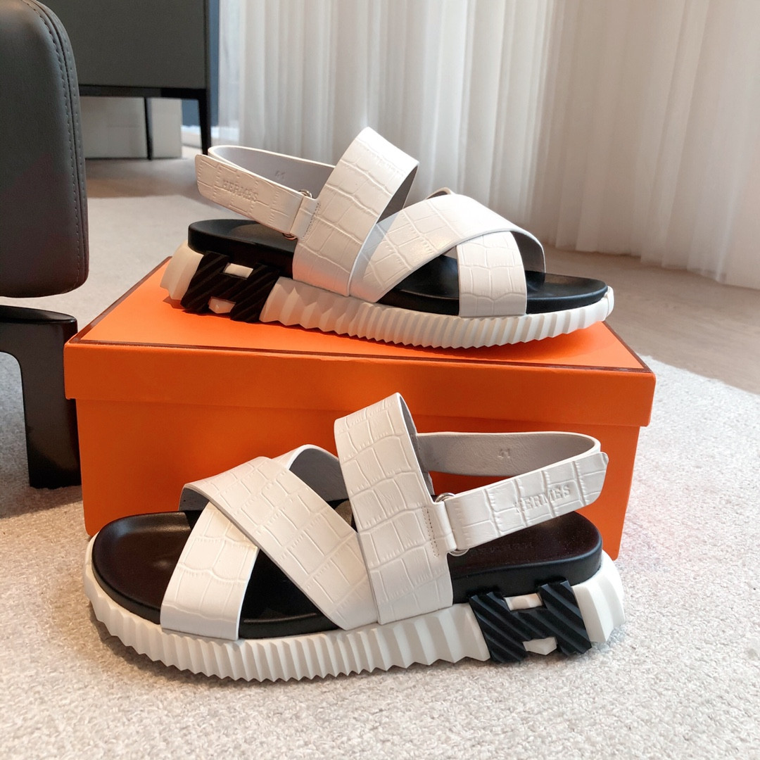 ua H**mes electric sandal