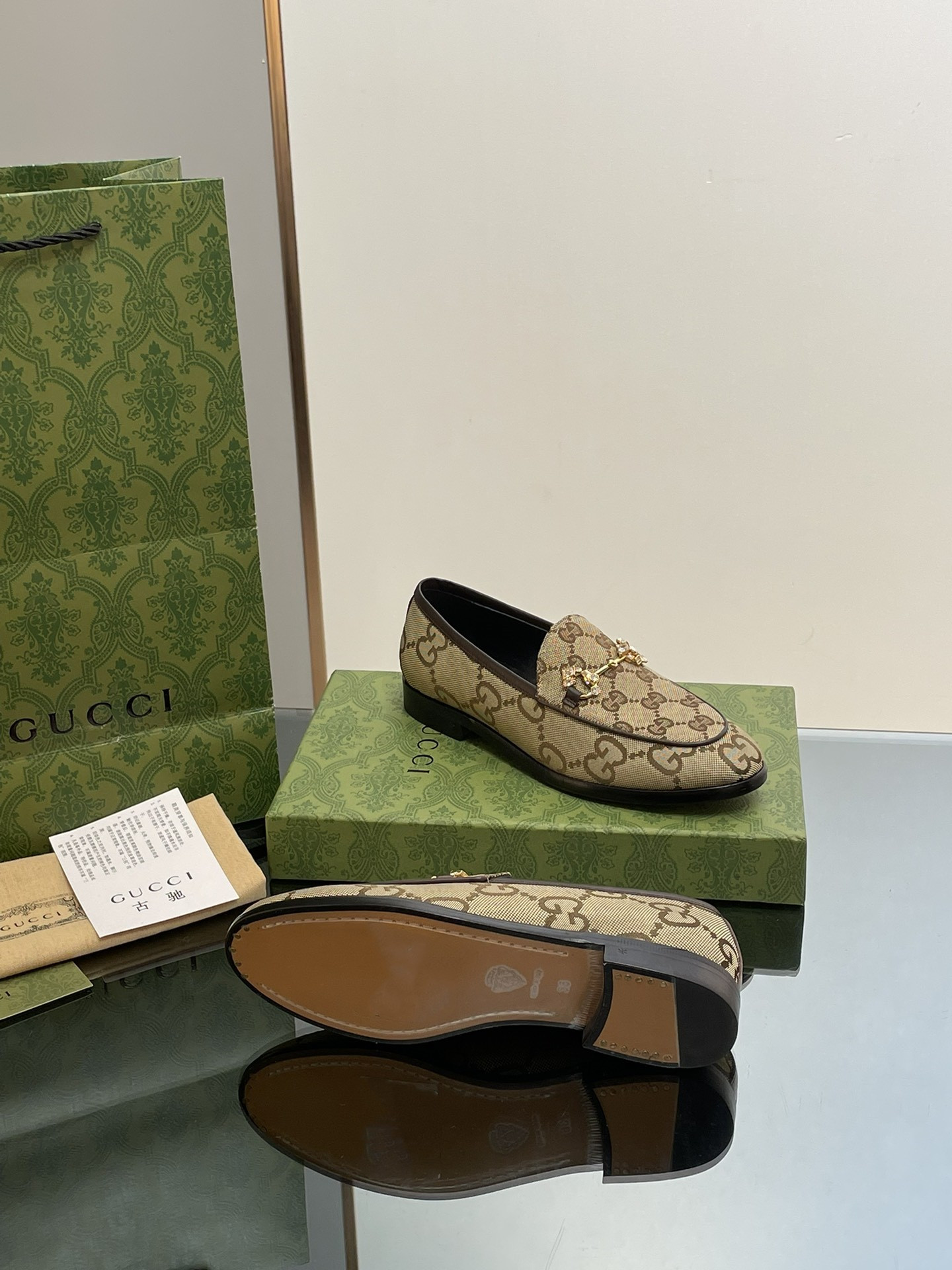 ua G*u*i horsebit loafer