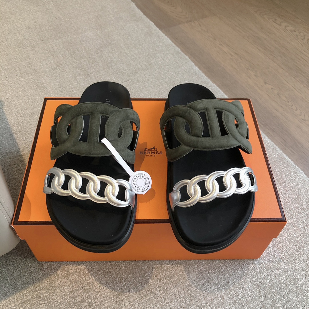 ua H**mes extra sandal