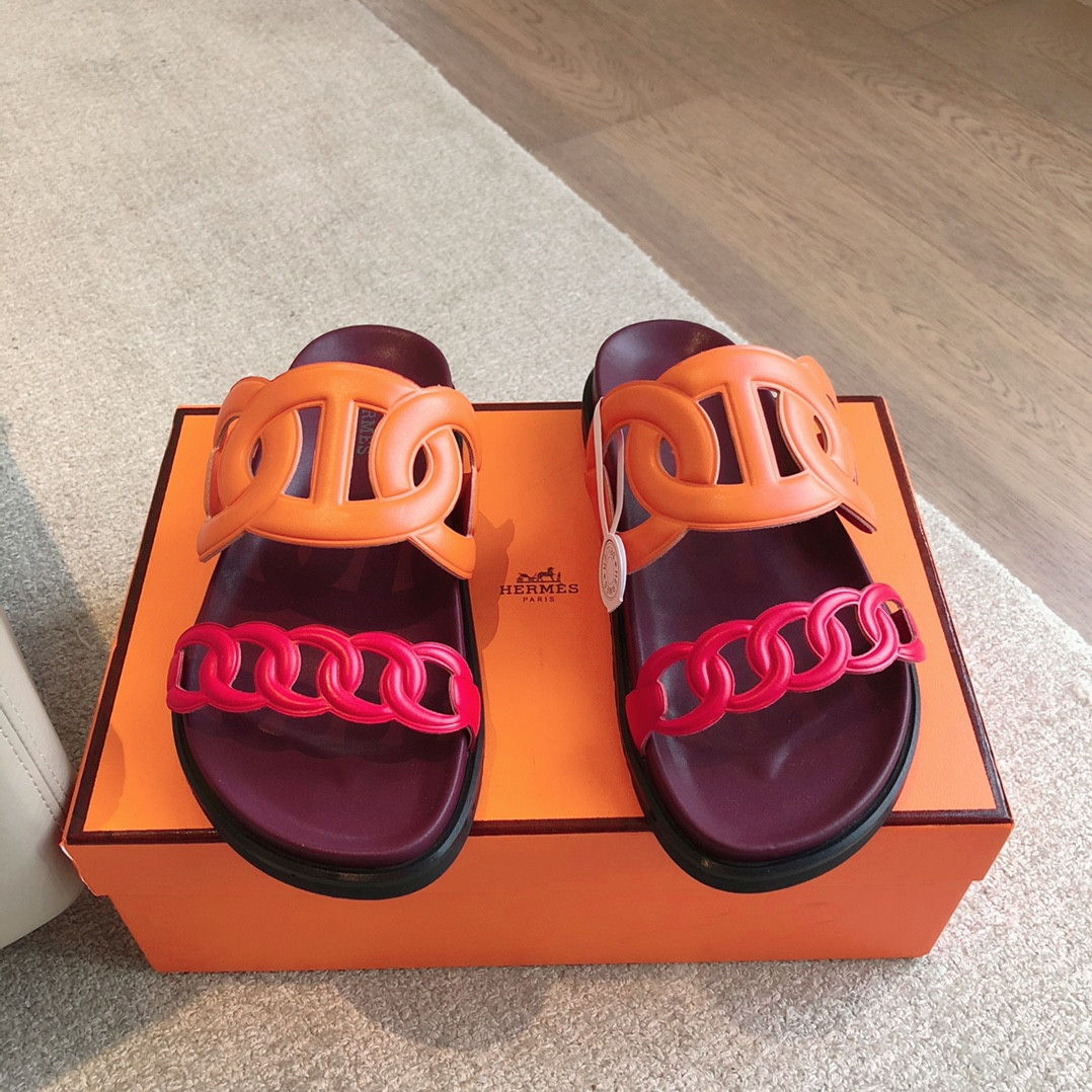 ua H**mes extra sandal