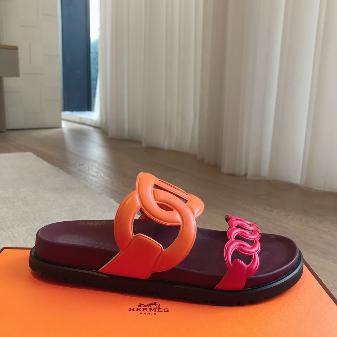 ua H**mes extra sandal