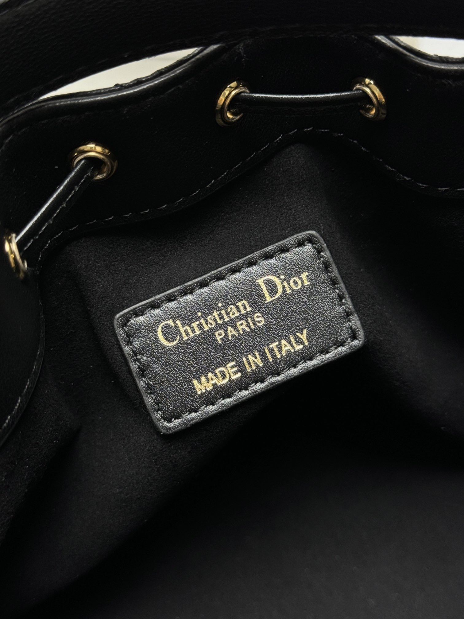 small D*or jolie bucket bag 17 x 16 x 10.5 cm