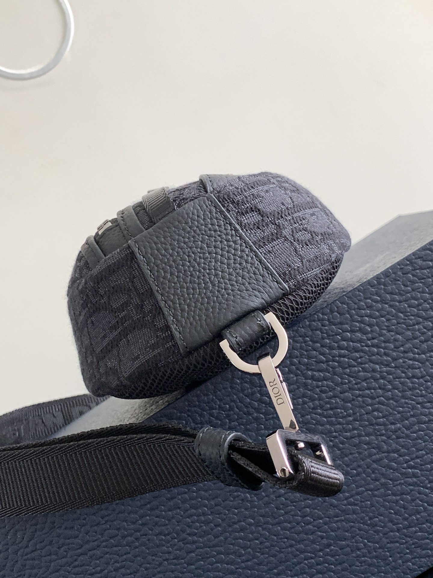 mini D*or scarab bag 28 x 12.2 x 3.8 cm