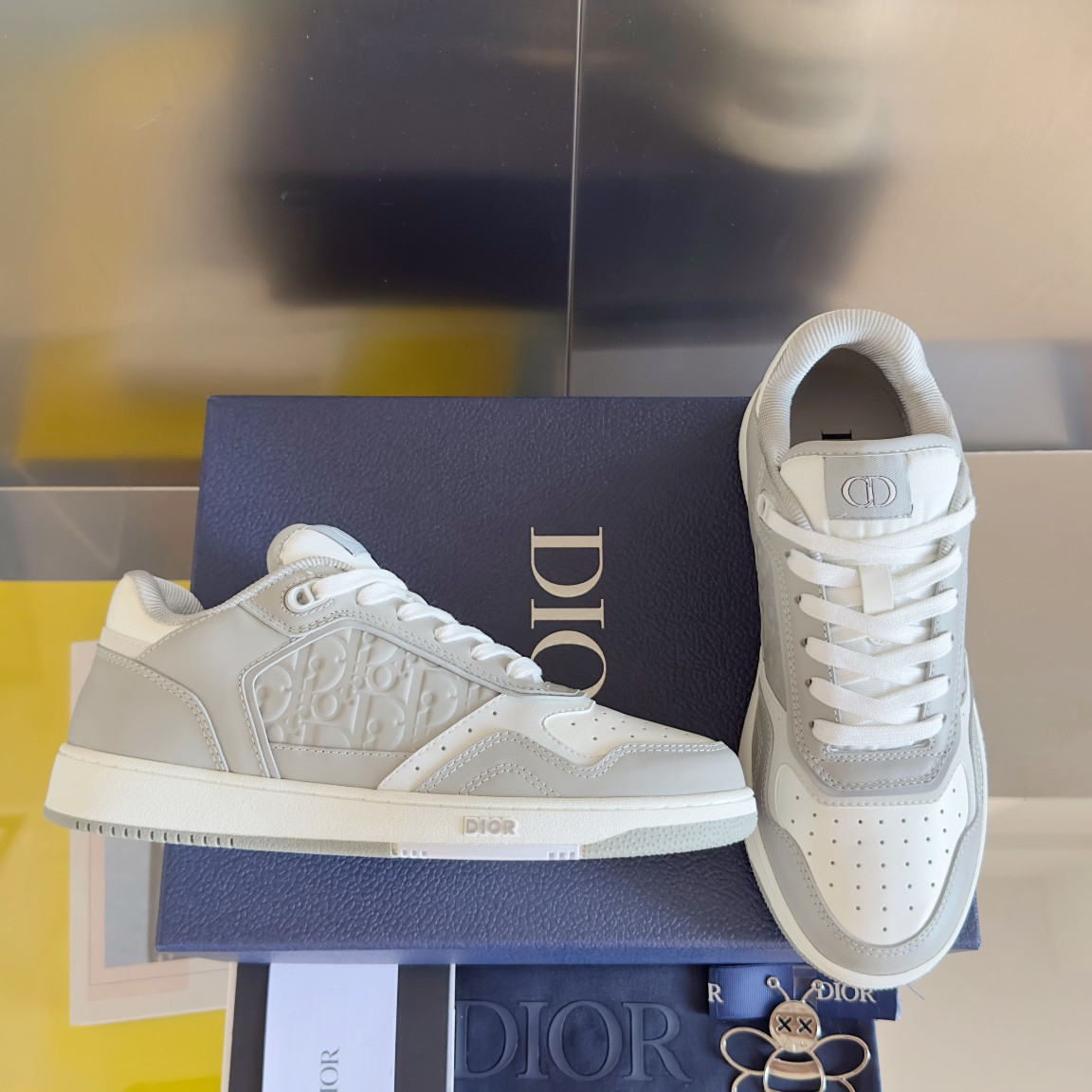 ua D*or b27 sneaker