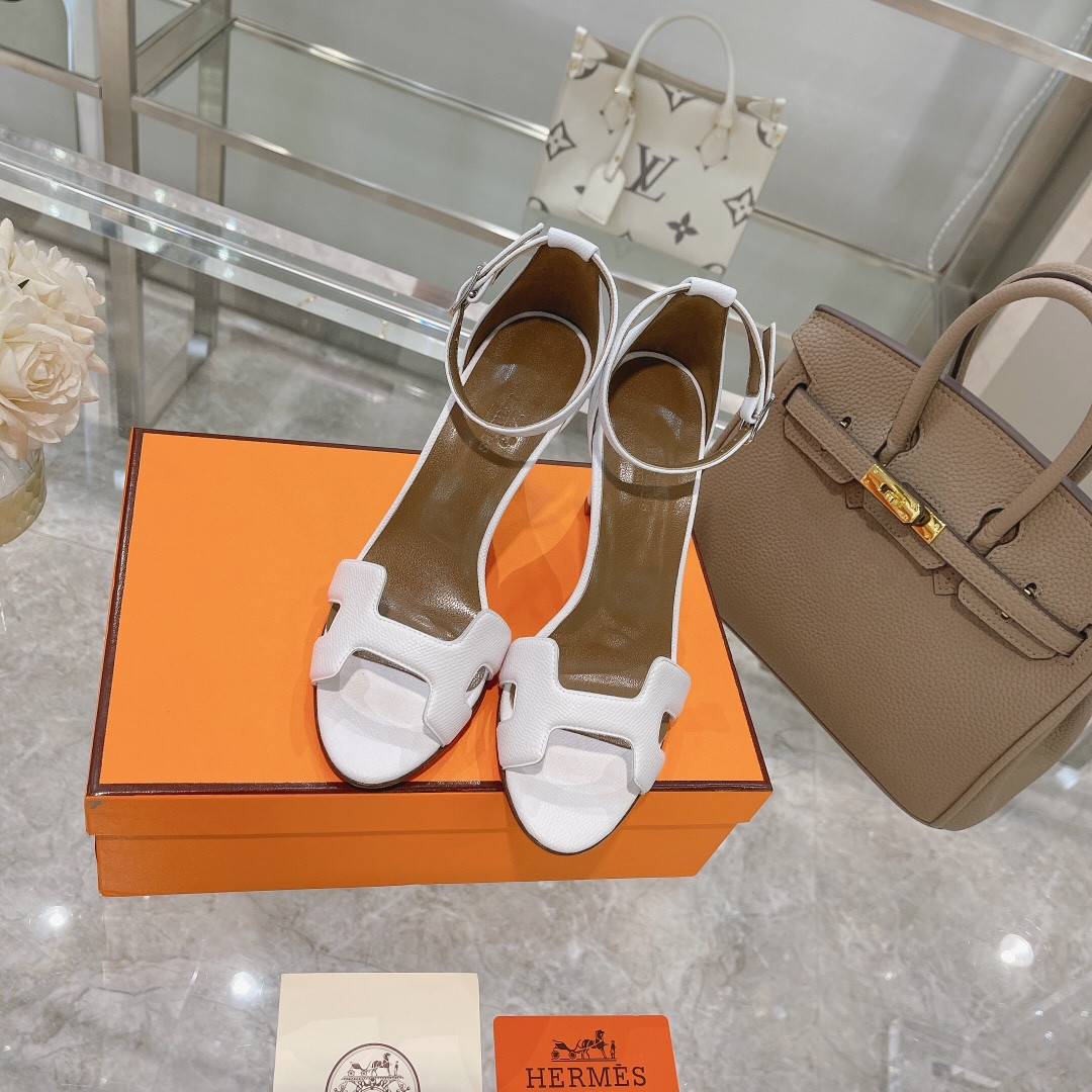 ua H**mes heeled sandal