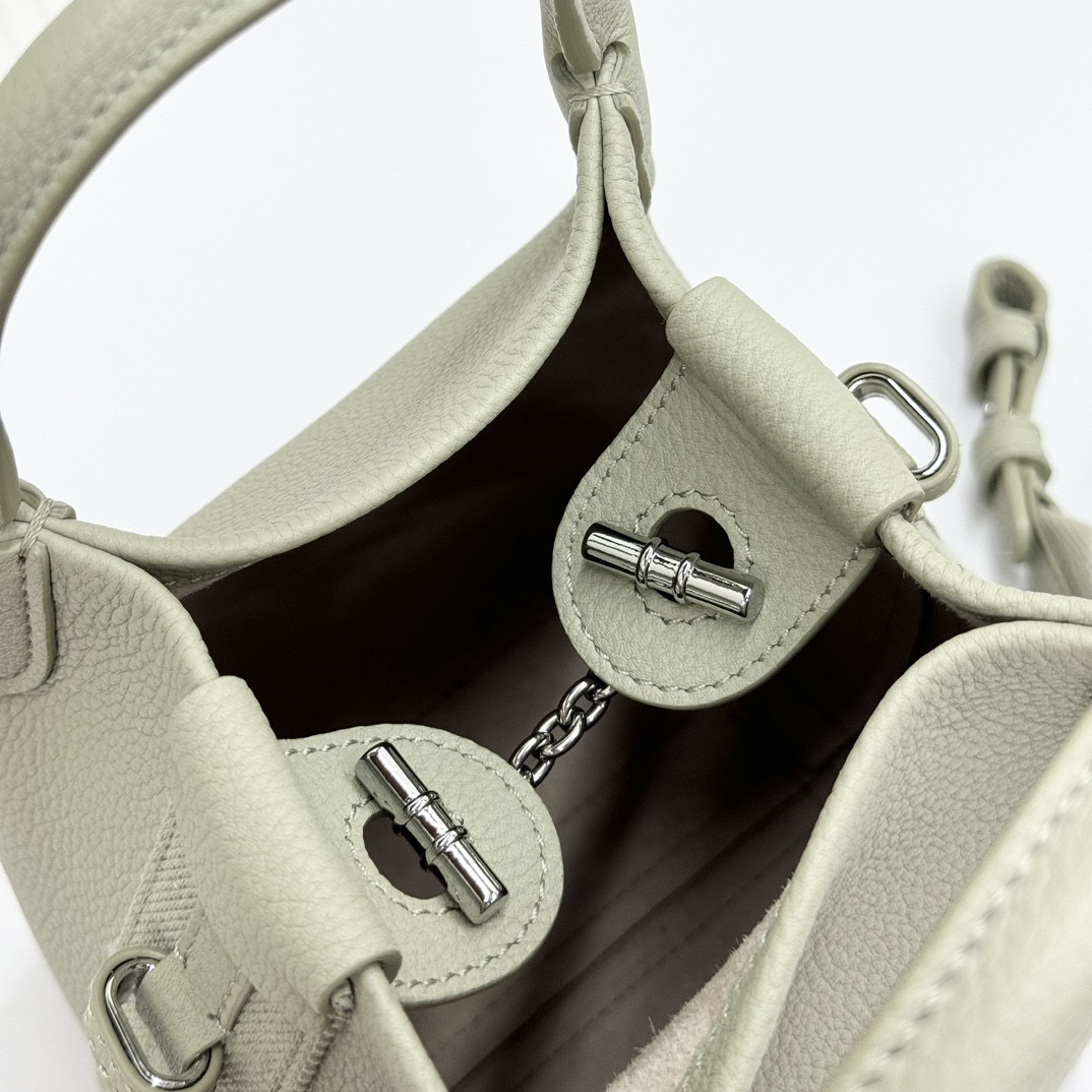 L**o p*ana micro bale bag grained calfskin 23 x 16 x 14 cm