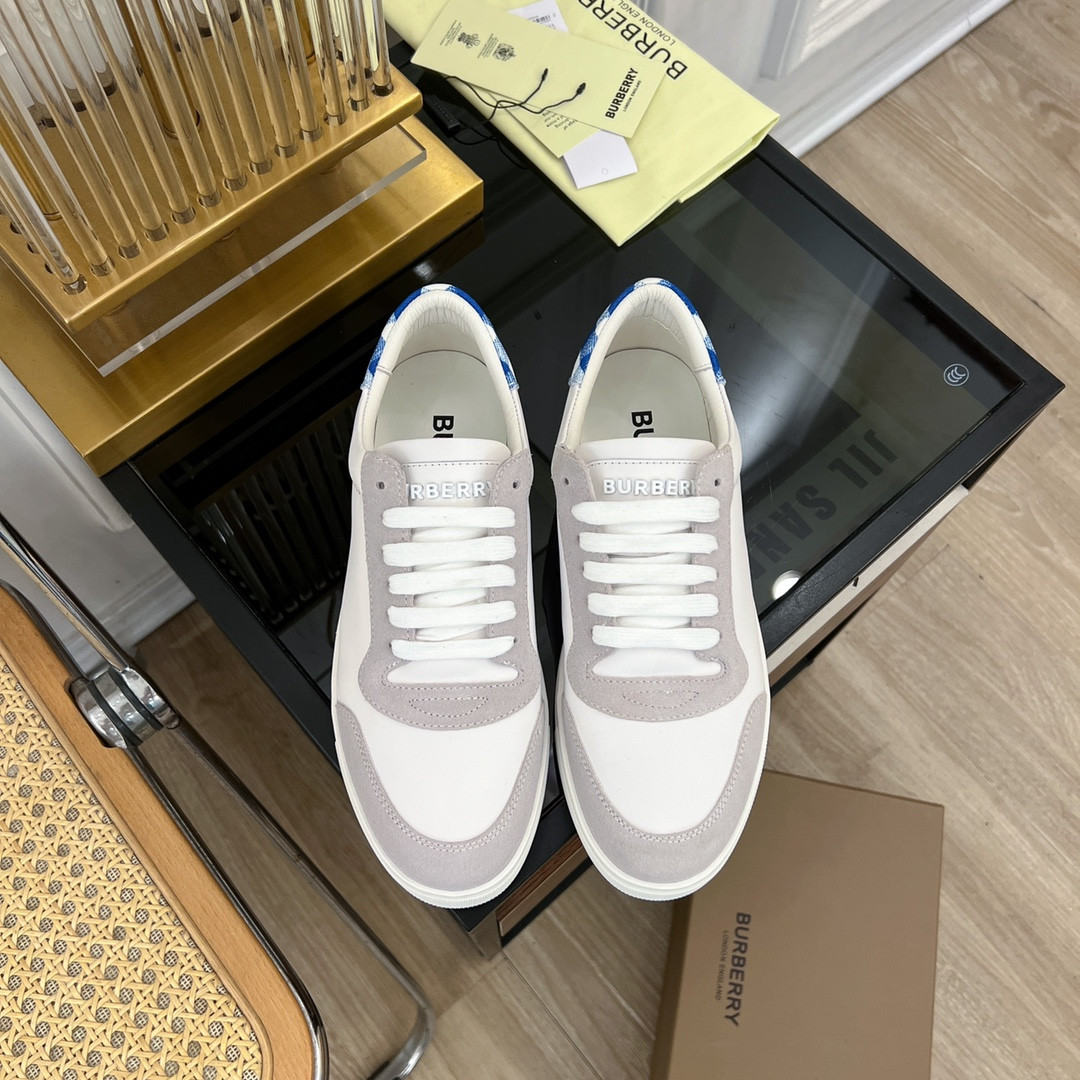 ua B**rry sneakers