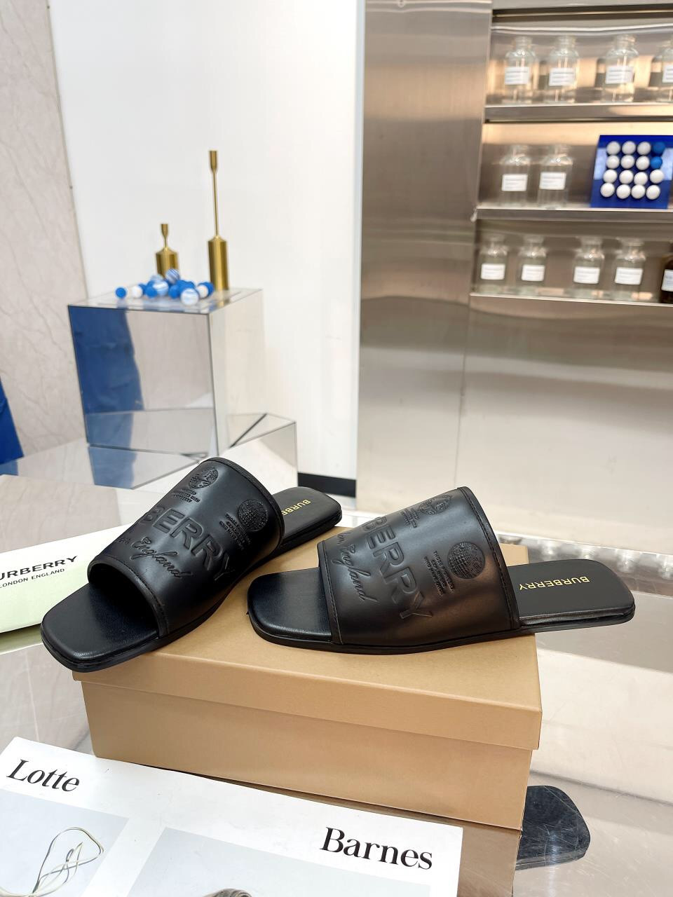 ua B**rry slides