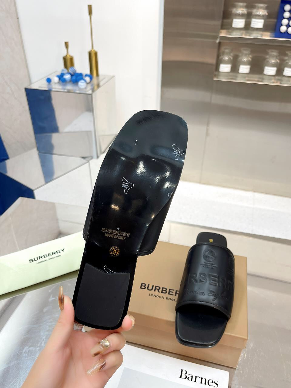 ua B**rry slides