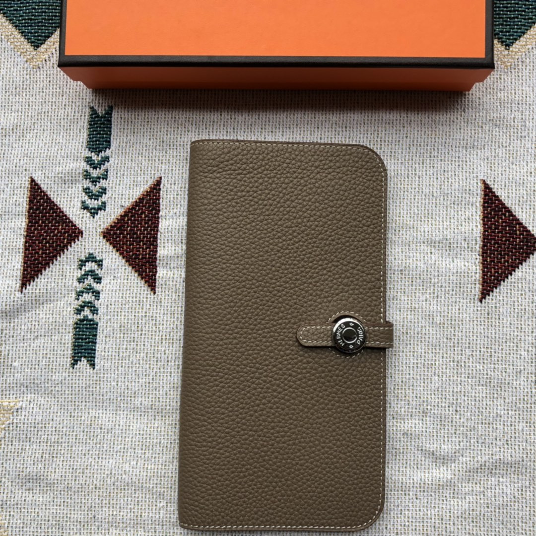 H**mes dogon duo wallet