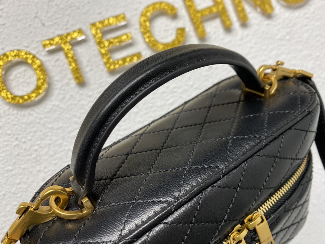Y*L gaby vanity bag in lambskin 18 x 11 x 6.5 cm
