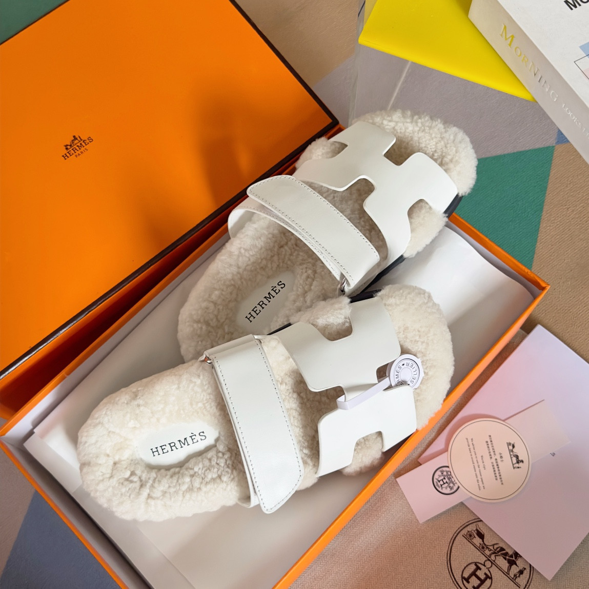 ua H**mes chypre sandal