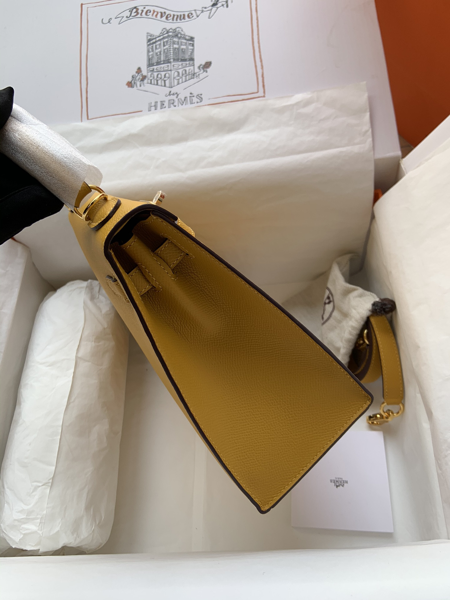 H**mes kelly gold-tone hardware 25 28