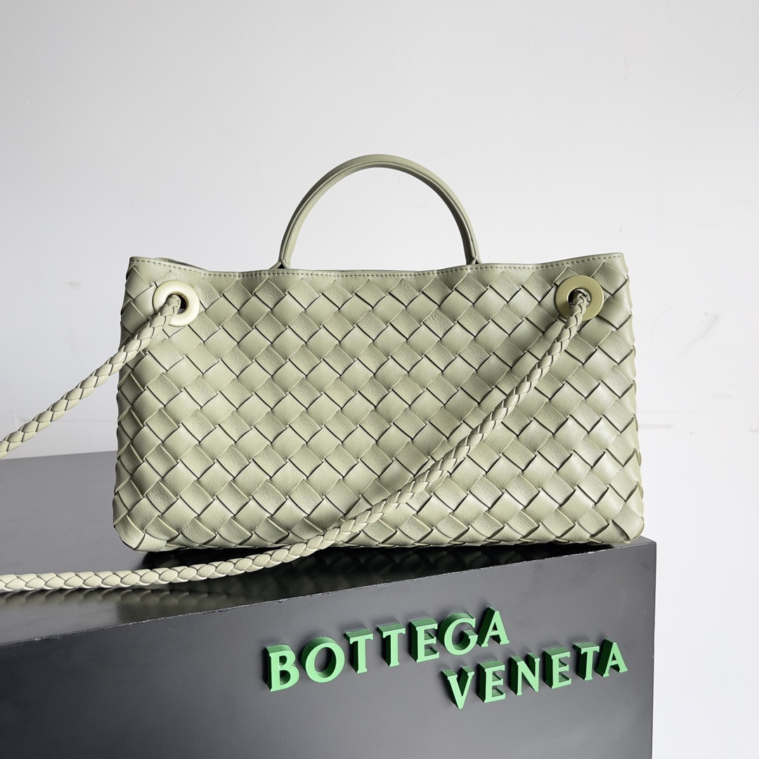 bo*te*ga Ve*ne*ta east-west andiamo 29x10x18cm