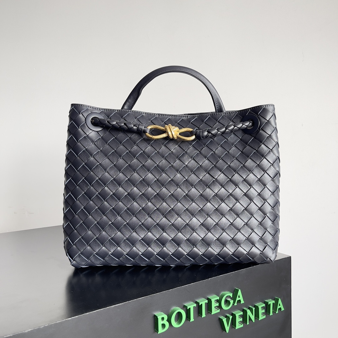 bo*te*ga Ve*ne*ta medium andiamo 32x25x11cm